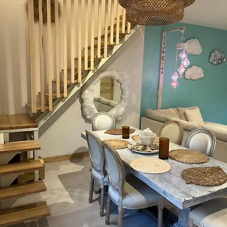 Duplex Quatre Pièces Avec Extérieur Déco Atypique - à 5 Minutes De La * Nice