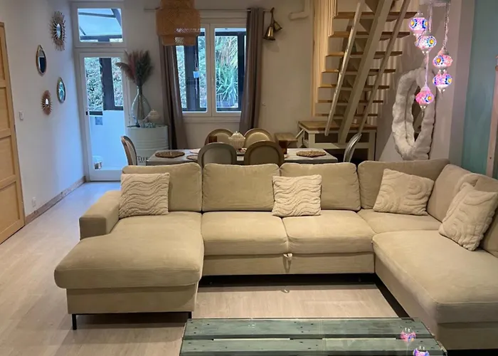 Duplex Quatre Pièces Avec Extérieur Déco Atypique - à 5 Minutes De La *