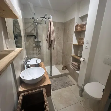 Duplex Quatre Pieces Avec Exterieur Deco Atypique - A 5 Minutes De La *