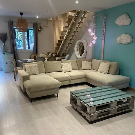 Duplex Quatre Pieces - Bebe A 5 Minutes De La 아파트 *