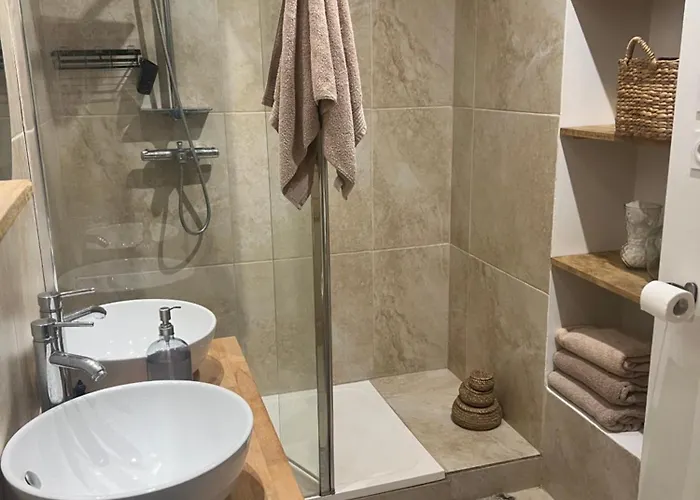 Duplex Quatre Pieces Avec Exterieur Deco Atypique - A 5 Minutes De La